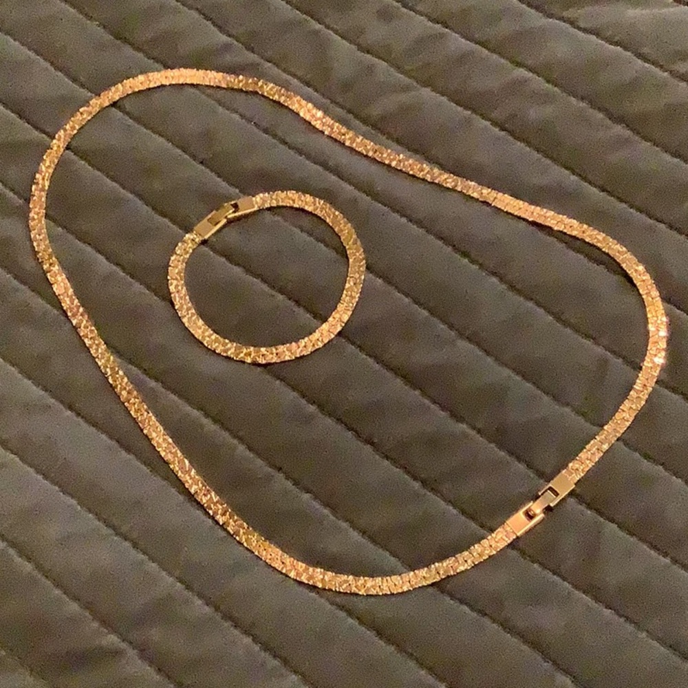 Gold-Tone Textured Necklace and Bracelet Set